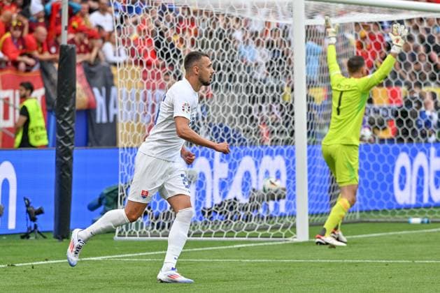 240617 EURO2024 BELGIUM VS SLOVAKIA Ivan Schranz (26) of Slovakia celebrates after scoring the 0-1 goal during a soccer game between the national teams of Belgium, called the Red Devils and Slovakia on the first matchday in Group E in the group stage of the UEFA EURO, EM, Europameisterschaft,Fussball 2024 tournament , on Monday 17 June 2024 in Frankfurt , Germany . PHOTO SPORTPIX David Catry FRANKFURT GERMANY  Copyright: xx 463615