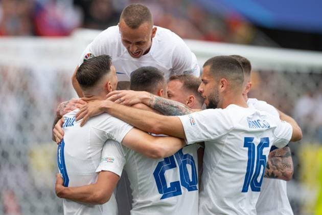 Sport Themen der Woche KW25 Sport Bilder des Tages A Slovakia players a goal celebrate during UEFA EURO, EM, Europameisterschaft,Fussball 2024 match, Belgium - Slovakia, 17. june 2024 Copyright: xMICHALxFAJT,ZOSPORTU.SKx DSC_3888