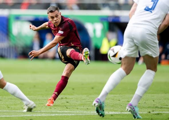 240617 Leandro Trossard of Belgium during the UEFA EURO, EM, Europameisterschaft,Fussball 2024 Football Championship match between Belgium and Slovakia on June 17, 2024 in Frankfurt. Photo: Mathias Bergeld BILDBYRAN kod MB MB0937 fotboll football soccer fotball fotbolls-em europamästerskap em uefa euro uefa european football championship euro 2024 belgien belgium slovakien slovakia bbeng Copyright: MATHIASxBERGELD BB240617MB059