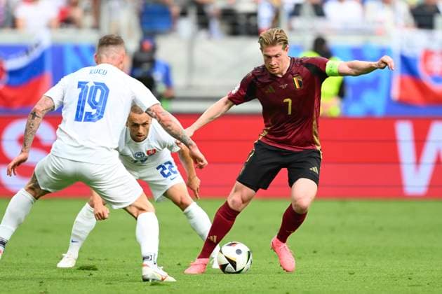 Belgium v Slovakia Group E - UEFA EURO, EM, Europameisterschaft,Fussball 2024 FRANKFURT AM MAIN, GERMANY - JUNE 17 : De Bruyne Kevin forward of Belgium during the UEFA EURO 2024 European Football Championship tournament group E stage match between Belgium and Slovakia at Frankfurt Arena on June 17, 2024 in Frankfurt am Main, Germany, 17 06 2024 Frankfurt am Main Germany  Copyright: xVincentxKalutx