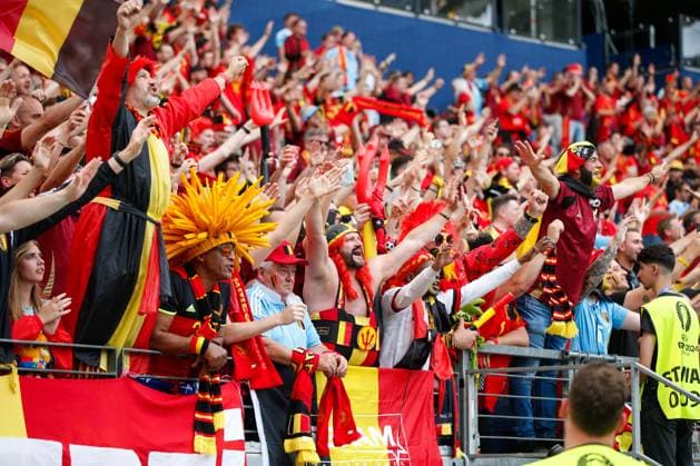 Im Bild: v.li. 17.06.2024, Belgien vs. Slowakei, Europameisterschaft 2024, 1. Spieltag, Deutschland, Frankfurt am Main, Deutsche Bank Park, DFL REGULATIONS PROHIBIT ANY USE OF PHOTOGRAPHS AS IMAGE SEQUENCES AND OR QUASI-VIDEO. Copyright: HMBxMedia xJulienxBecker