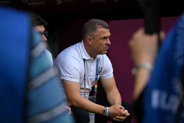 Sport Bilder des Tages 17.06.2024, xsltx, Fussball EM 2024, Rumänien - Ukraine emspor, v.l. Trainer Head Coach Sergii Rebrov (Ukraine) (DFL DFB REGULATIONS PROHIBIT ANY USE OF PHOTOGRAPHS as IMAGE SEQUENCES and or QUASI-VIDEO) München