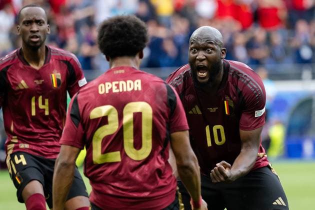 240617 Ikoma-Lois Openda and Romelu Lukaku of Belgium celebrate a goal that was later disallowed during the UEFA EURO, EM, Europameisterschaft,Fussball 2024 Football Championship match between Belgium and Slovakia on June 17, 2024 in Frankfurt. Photo: Mathias Bergeld BILDBYRAN kod MB MB0937 fotboll football soccer fotball fotbolls-em europamästerskap em uefa euro uefa european football championship euro 2024 belgien belgium slovakien slovakia bbeng jubel Copyright: MATHIASxBERGELD BB240617MB108
