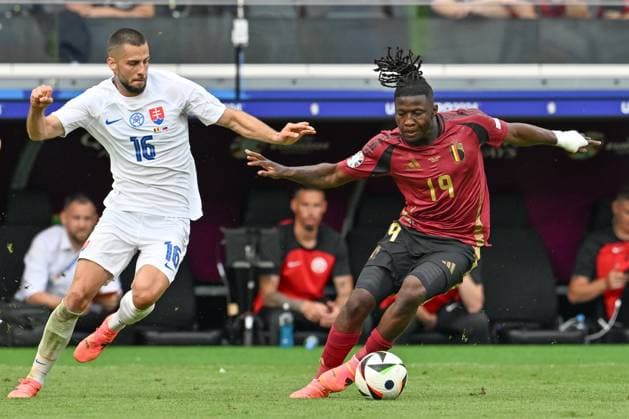 240617 EURO2024 BELGIUM VS SLOVAKIA David Hancko (16) of Slovakia fighting for the ball with Johan Bakayoko (19) of Belgium during a soccer game between the national teams of Belgium, called the Red Devils and Slovakia on the first matchday in Group E in the group stage of the UEFA EURO, EM, Europameisterschaft,Fussball 2024 tournament , on Monday 17 June 2024 in Frankfurt , Germany . PHOTO SPORTPIX David Catry FRANKFURT GERMANY  Copyright: xx 463772