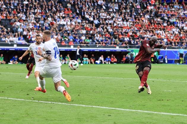 Football - UEFA EURO, EM, Europameisterschaft,Fussball 2024 - Group E - Belgium v Slovakia 17th June 2024 - UEFA EURO 2024 - Group E - Belgium v Slovakia - Romelu Lukaku of Belgium scores a goal which is later disallowed - Photo: Simon Stacpoole Offside. Frankfurt Germany Copyright: xSimonxStacpoolexOffside