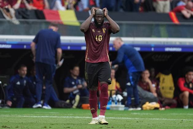 2024-06-17 Belgium v Slovakia - Group E - UEFA EURO, EM, Europameisterschaft,Fussball 2024 FRANKFURT, GERMANY - JUNE 17: Romelu Lukaku of Belgium can not believe that his second goal also is being rejected during the Group E - UEFA EURO 2024 match between Belgium and Slovakia at Deutsche Bank Park on June 17, 2024 in Frankfurt, Germany. (Photo by Joris Verwijst BSR Agency) Frankfurt Germany Content not available for redistribution in The Netherlands directly or indirectly through any third parties. Copyright: xBSRxAgencyx