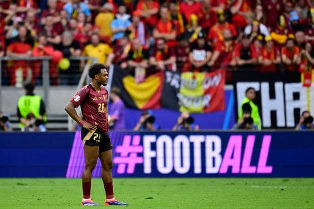 Belgium v Slovakia Group E - UEFA EURO, EM, Europameisterschaft,Fussball 2024 FRANKFURT AM MAIN, GERMANY - JUNE 17 : Openda Lois forward of Belgium doesn t understand the decision of VAR for his hands ball during the UEFA EURO 2024 European Football Championship tournament group E stage match between Belgium and Slovakia at Frankfurt Arena on June 17, 2024 in Frankfurt am Main, Germany, 17 06 2024 Frankfurt am Main Germany  Copyright: xPeterxDexVoechtx