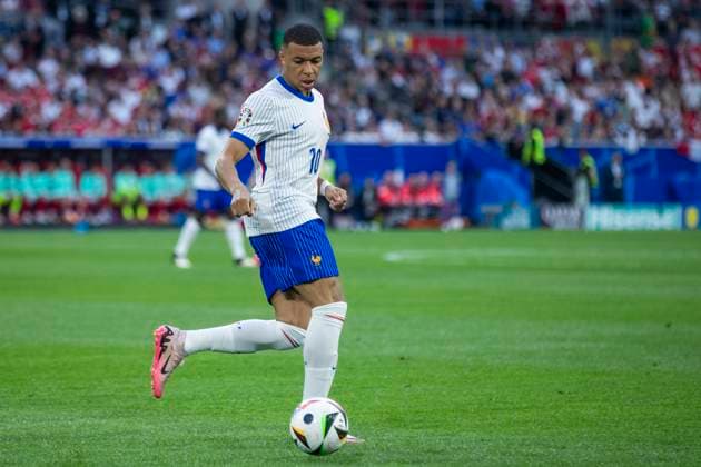 UEFA EURO, EM, Europameisterschaft,Fussball 2024: Gruppenspiel Österreich - Frankreich; 17.06.2024 Kylian Mbappe (Frankreich, 10). UEFA EURO 2024: Gruppenspiel Österreich - Frankreich; Arena Düsseldorf, Düsseldorf, am 17.06.2024 Copyright: xBEAUTIFULxSPORTS Meuselx