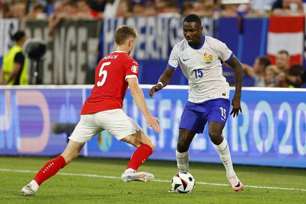DUSSELDORF, Dusseldorf Arena ,17-06-2024 , European Football Championship Euro2024, Group stage match no.8 between Austria and France. France player Marcus Thuram , Austria player Stefan Posch Austria - France(Euro2024)  x25519434x Copyright:
