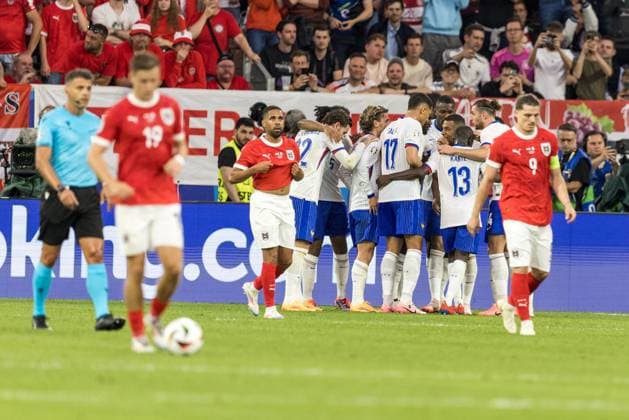 17th June 2024; Dusseldorf Arena, Dusseldorf, Germany; Euro 2024 Group D Football, Austria versus France; Team France celebration for the own goal by Wober of Austria putting France ahead by 1-0  ActionPlus12656093 TomaszxJastrzebowski