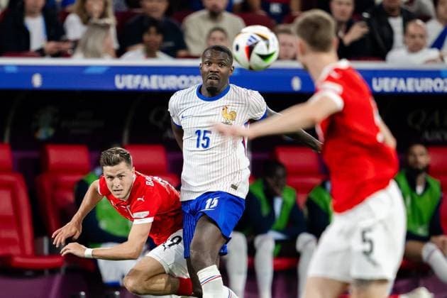 240617 Christoph Baumgartner of Austria and Marcus Thuram of France during the UEFA EURO, EM, Europameisterschaft,Fussball 2024 Football Championship match between Austria and France on June 17, 2024 in Düsseldorf. Photo: Jesper Zerman BILDBYRAN kod JZ JZ0540 fotboll football soccer fotball fotbolls-em europamästerskap em uefa euro uefa european football championship euro 2024 österrike austria frankrike france bbeng Copyright: JESPERxZERMAN BB240617JZ105
