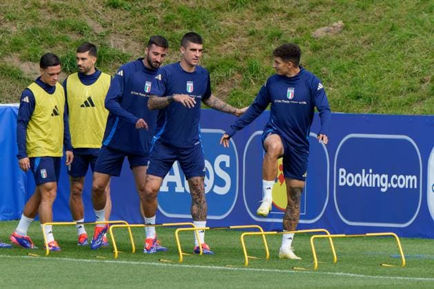 players of Italy during UEFA EURO, EM, Europameisterschaft,Fussball 2024 - Italy press conference, PK, Pressekonferenz and Training session, UEFA European Football Championship in Iserlhon, Germany, June 17 2024  Copyright: xEmmanuelexMastrodonato IPAxSportx xx IPA_47223629 IPA_Agency_IPA47223629