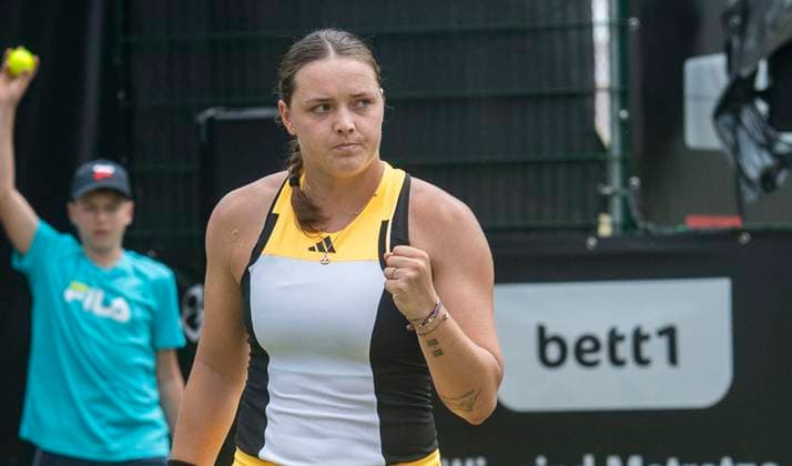 18.06.2024, WTA, Tennis Damen 500, Tennis, Damen, ecotrans Ladies Open 2024, Berlin, Einzel, 1. Runde, Jule Niemeier (Deutschland) - Donna Vekic (Kroatien) Jule Niemeier (Deutschland) jubelt. Berlin Steffi-Graf-Stadion Berlin Deutschland