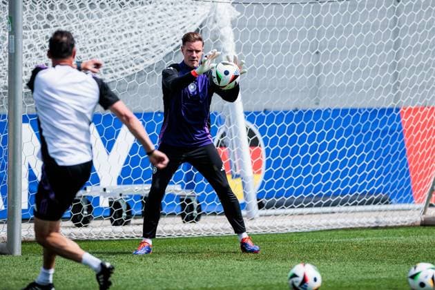 UEFA EURO 2024: Abschlusstraining Deutschland; 18.06.2024 Marc-Andre ter Stegen (Deutschland, 22) im Torwarttraining UEFA EURO 2024: Abschlusstraining Deutschland vor dem Spiel gegen Ungarn; Herzobase, Herzogenaurach am 18.06.2024 Copyright: xBEAUTIFULxSPORTS Wunderlx