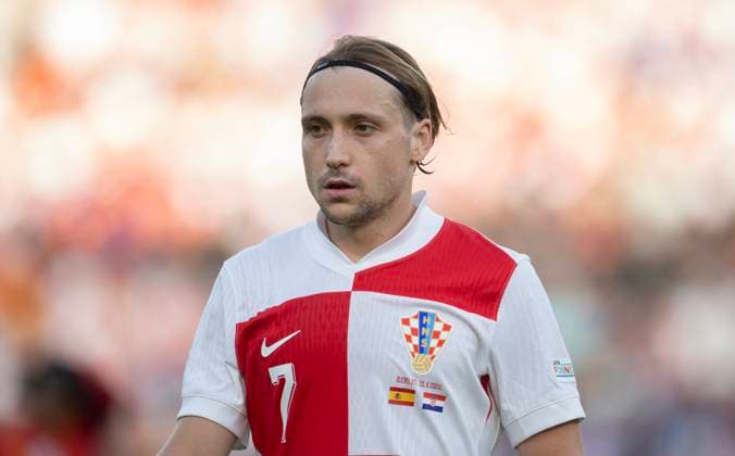 Spain v Croatia: Group B - UEFA EURO, EM, Europameisterschaft,Fussball 2024 BERLIN, GERMANY - JUNE 15: Lovro Majer of Croatia looks on during the UEFA EURO 2024 group stage match between Spain and Croatia at Olympiastadion on June 15, 2024 in Berlin, Germany. (Photo by Joe Prior Visionhaus via ) Lovro Majer Berlin Olympiastadion Berlin Germany Copyright: xVisionhausx 776079079