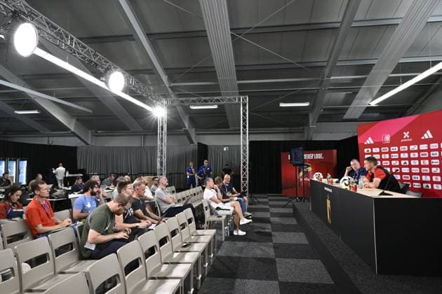 Belgium Media Activities - UEFA EURO, EM, Europameisterschaft,Fussball 2024 18 06 2024 FREIBERG AM NECKA, GERMANY - JUNE 18 : Vertonghen Jan defender of Belgium talking to the press during a press conference, PK, Pressekonferenz of the Belgian Red Devils at the UEFA EURO 2024 European Football Championship tournament on June 18, 2024 in Freiberg am Necka, Germany, 18 06 2024 Freiberg am Necka Germany  Copyright: xPeterxDexVoechtx