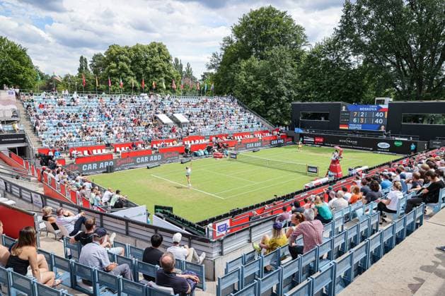 Zuschauer im Steffi-Graf-Stadion beim Match von Linda Noskova (CZE) und Angelique Kerber (GER), ecotrans Ladies Open 2024, Berlin, LTTC Rot-Weiß , 18.06.2024, Copyright: xClaudioxGärtnerx
