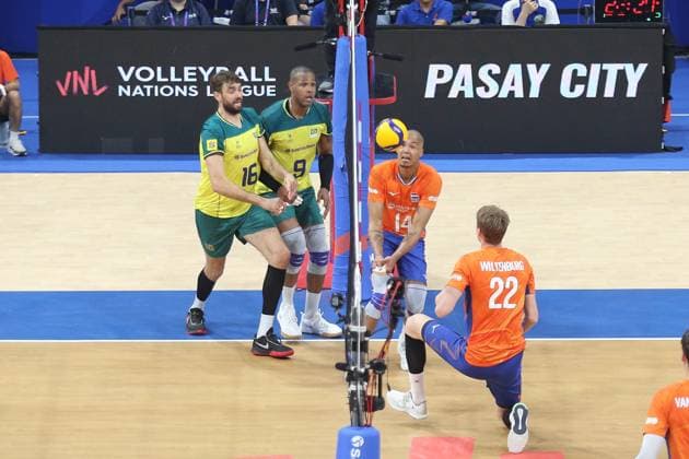 PH: Brazil Outlasts Netherlands in Four Sets during VNL 2024 Match Nimir Abdel-Aziz 14, Orange of the Netherlands digs for the ball during their VNL Match against Brasil . Pasay City Metro Manila Philippines Copyright: DennisxJeromexAcosta