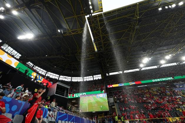 Raion water comes in through the roof before the start of the match Turkiye v Georgia, UEFA European Championship, EM, Europameisterschaft 2024, Group F, Football, BVB Stadion, Dortmund, Germany, 18 Jun 2024 EDITORIAL USE ONLY No use with unauthorised audio, video, data, fixture lists, club league logos or live services. Online in-match use limited to 120 images, no video emulation. No use in betting, games or single club league player publications.  Copyright: xPaulxCurrie Shutterstockx 14543470h