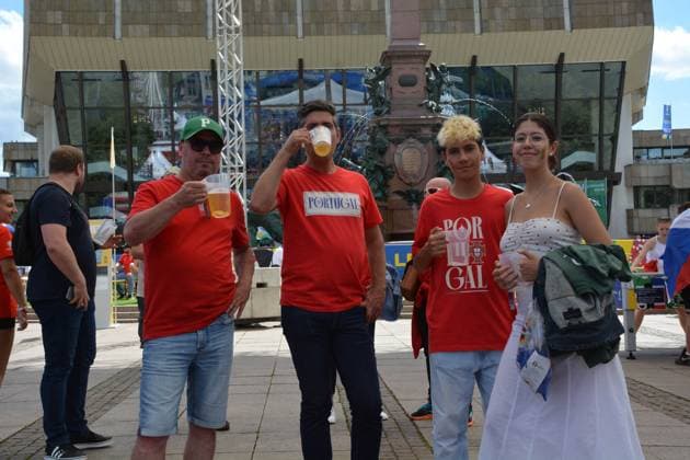 Leipzig, Germany: Portugal fans in the center of Leipzig during UEFA EURO, EM, Europameisterschaft,Fussball 2024 - Portugal vs Czech Republic, UEFA European Football Championship in Leipzig, Germany, June 18 2024 UEFA European Football Championship - UEFA Euro 2024 - Portugal vs Czech Republic  - ZUMAp169 20240618_zsa_p169_071 Copyright: xPasqualexGolia IPAxSportx