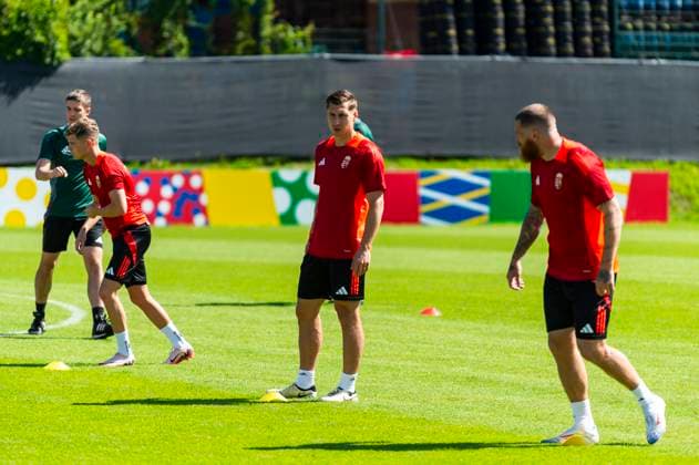 Abschlusstraining in Weiler vor dem Spiel in Stuttgart gegen Deutschland mit Willi Orban (6, Ungarn)