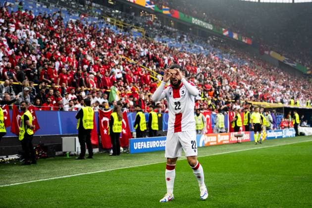 240618 Georges Mikautadze of Georgia celebrates after 1-1 during the UEFA EURO, EM, Europameisterschaft,Fussball 2024 Football Championship match between Türkiye and Georgia on June 18, 2024 in Dortmund. Photo: Jesper Zerman BILDBYRAN kod JZ JZ0541 fotboll football soccer fotball fotbolls-em europamästerskap em uefa euro uefa european football championship euro 2024 türkiye georgien georgia bbeng turkiet turkey jubel Copyright: JESPERxZERMAN BB240618JZ078