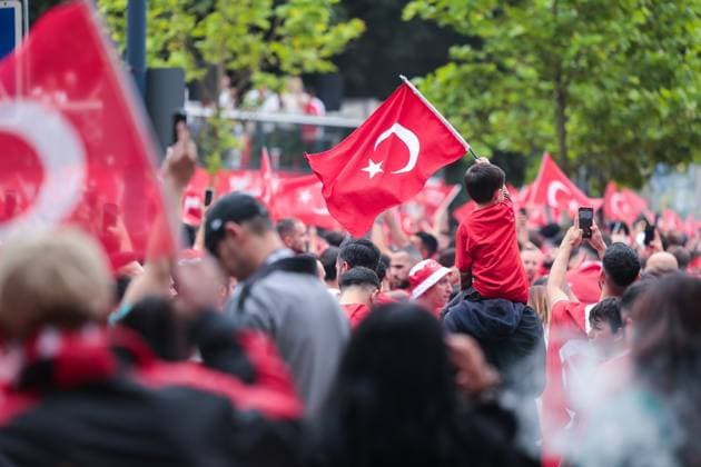 18.06.2024, Fussball, Europameisterschaft 2024, EM2024, Türkei - Georgien, Fans der Türkei feiern in Dortmund, Dortmund Innenstadt NRW Deutschland xRHR-FOTO DEx Copyright: DennisxEwert RHR-FOTOx RHR-FOTO DE
