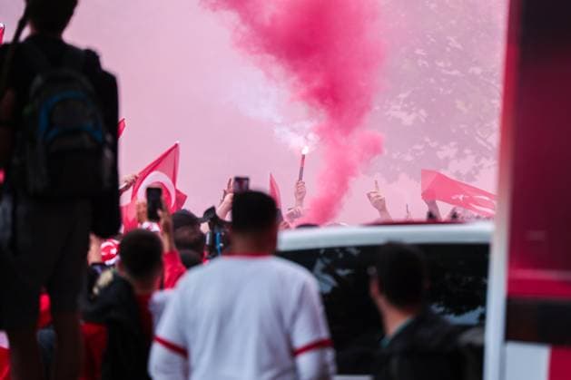 18.06.2024, Fussball, Europameisterschaft 2024, EM2024, Türkei - Georgien, Fans der Türkei feiern in Dortmund, Dortmund Innenstadt NRW Deutschland xRHR-FOTO DEx Copyright: DennisxEwert RHR-FOTOx RHR-FOTO DE
