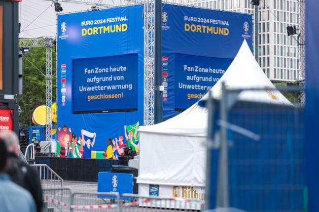 18.06.2024, Fussball, Europameisterschaft 2024, EM2024, Türkei - Georgien, Fanzonen bleiben wegen einer Unwetterwarnung geschlossen, Dortmund Innenstadt NRW Deutschland xRHR-FOTO DEx Copyright: DennisxEwert RHR-FOTOx RHR-FOTO DE