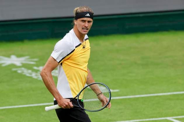 Alexander Zverev (Germany) jubelt, TERRA WORTMANN Open 2024, Oscar Otte vs Alexander Zverev, Gerry-Weber-Stadion, 18.06.2024, Halle, Deutschland.