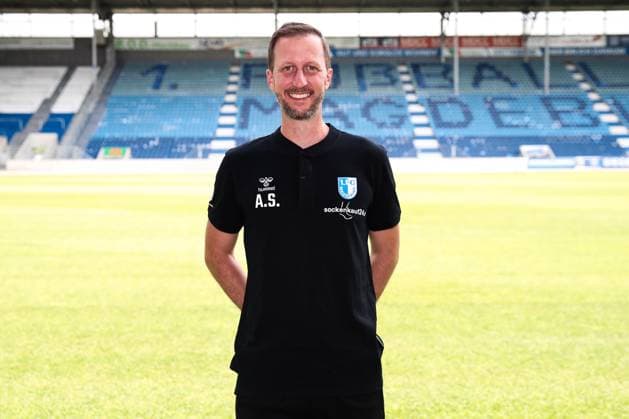 Co-Trainer Andreas Schumacher (1. FC Magdeburg) - 2. Fußball Bundesliga Saison 2024-2025 Fototermin 1. FC Magdeburg mit Neuzugänge und Mannschaft im neuen Heimtrikot in der AVNET Arena in Magdeburg - Fußball,Mann,Männer,Deutschland,18.06.2024