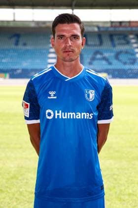 Tobias Müller (1. FC Magdeburg,5) - 2. Fußball Bundesliga Saison 2024-2025 Fototermin 1. FC Magdeburg mit Neuzugänge und Mannschaft im neuen Heimtrikot in der AVNET Arena in Magdeburg - Fußball,Mann,Männer,Deutschland,18.06.2024