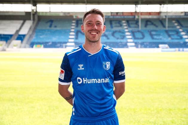 Connor Krempicki (1. FC Magdeburg,13) - 2. Fußball Bundesliga Saison 2024-2025 Fototermin 1. FC Magdeburg mit Neuzugänge und Mannschaft im neuen Heimtrikot in der AVNET Arena in Magdeburg - Fußball,Mann,Männer,Deutschland,18.06.2024