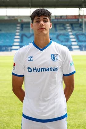 Torwart Robert Kampa (1. FC Magdeburg,40) - 2. Fußball Bundesliga Saison 2024-2025 Fototermin 1. FC Magdeburg mit Neuzugänge und Mannschaft im neuen Heimtrikot in der AVNET Arena in Magdeburg - Fußball,Mann,Männer,Deutschland,18.06.2024