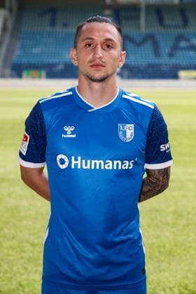 Baris Atik (1. FC Magdeburg,23) - 2. Fußball Bundesliga Saison 2024-2025 Fototermin 1. FC Magdeburg mit Neuzugänge und Mannschaft im neuen Heimtrikot in der AVNET Arena in Magdeburg - Fußball,Mann,Männer,Deutschland,18.06.2024