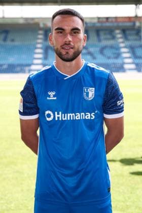 Emir Kuhinja (1. FC Magdeburg,18) - 2. Fußball Bundesliga Saison 2024-2025 Fototermin 1. FC Magdeburg mit Neuzugänge und Mannschaft im neuen Heimtrikot in der AVNET Arena in Magdeburg - Fußball,Mann,Männer,Deutschland,18.06.2024