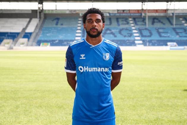 Xavier Amaechi (1. FC Magdeburg,20) - 2. Fußball Bundesliga Saison 2024-2025 Fototermin 1. FC Magdeburg mit Neuzugänge und Mannschaft im neuen Heimtrikot in der AVNET Arena in Magdeburg - Fußball,Mann,Männer,Deutschland,18.06.2024