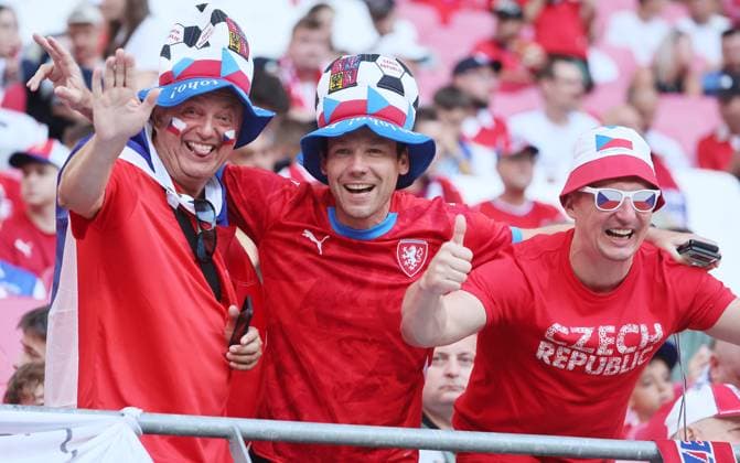 Portugal - Tschechien UEFA EURO, EM, Europameisterschaft,Fussball 2024 Leipzig, 18.06.2024, Leipzig Stadium, UEFA EURO 2024 Germany , Gr. F Vorrunde , PORTUGAL vs. TSCHECHIEN , Im Bild: Fans von Tschechien CZE ,