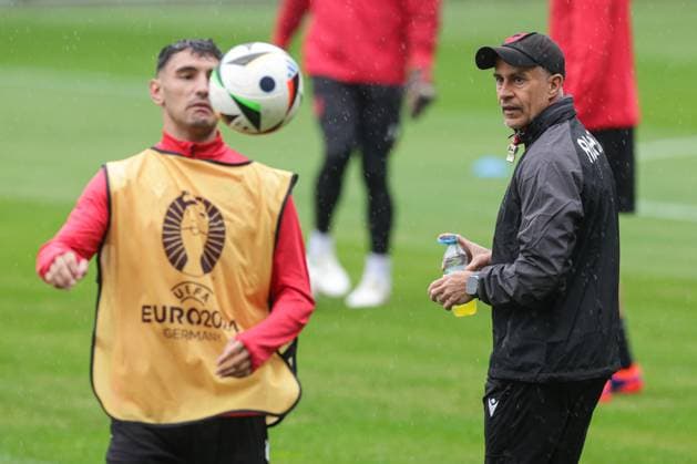 EURO 2024, Nationalteam Albanien, Training Albania Training Session: Group B - UEFA EURO, EM, Europameisterschaft,Fussball 2024 Head Coach of Albania Sylvinho during Albanian National Football Team training session at Millerntor Stadium on June 18, 2024 in Hamburg, Germany. LukaxStanzl PIXSELL