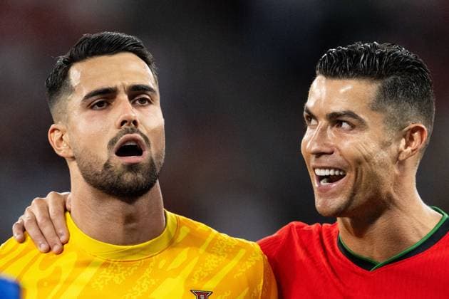 240618 Diogo Costa and Cristiano Ronaldo of Portugal ahead of the UEFA EURO, EM, Europameisterschaft,Fussball 2024 Football Championship match between Portugal and Czech Republic on June 18, 2024 in Leipzig. Photo: Mathias Bergeld BILDBYRAN kod MB MB0938 fotboll football soccer fotball fotbolls-em europamästerskap em uefa euro uefa european football championship euro 2024 portugal tjeckien czech republic bbeng Copyright: MATHIASxBERGELD BB240618MB044