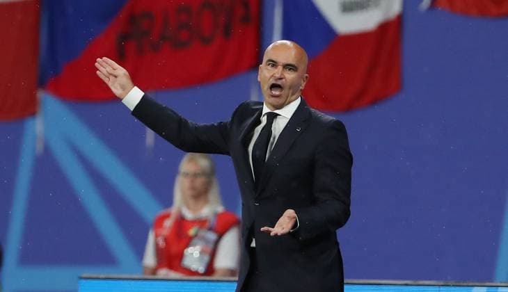 Trainer Roberto Martinez zeigend, gestikulierend Aktion Oberkörper Fußball Fussball Europameisterschaft Euro 2024 EM Herren Saison 2023 2024 18.06.2024 Portugal POR vs. Tschechien CZE in Leipzig DFL regulations prohibit any use of photographs as image sequences and or quasi-video.