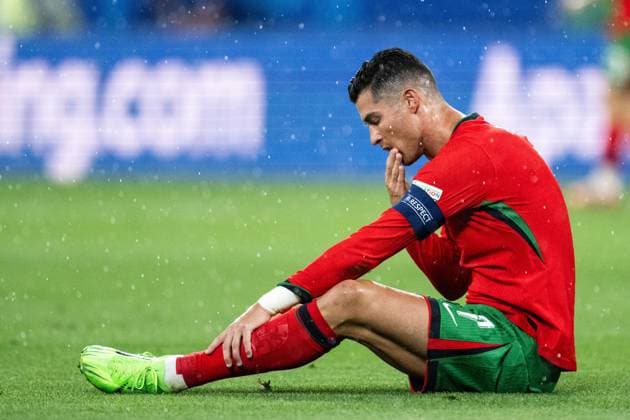 240618 Cristiano Ronaldo of Portugal in pain during the UEFA EURO, EM, Europameisterschaft,Fussball 2024 Football Championship match between Portugal and Czech Republic on June 18, 2024 in Leipzig. Photo: Mathias Bergeld BILDBYRAN kod MB MB0938 fotboll football soccer fotball fotbolls-em europamästerskap em uefa euro uefa european football championship euro 2024 portugal tjeckien czech republic bbeng skada depp Copyright: MATHIASxBERGELD BB240618MB066
