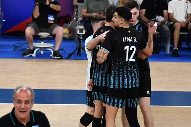 Ljubljana, Slovenia, June 18st 2024: Team Argentina celebrates score during the FIVB Men s Volleyball Nations League match between Slovenia and Argentina at Arena Stozice, Ljubljana, Slovenia. (Natasa Kupljenik SPP) Copyright: xNatasaxKupljenikx xSPPx spp-en-NaKuSp-NNP_3001