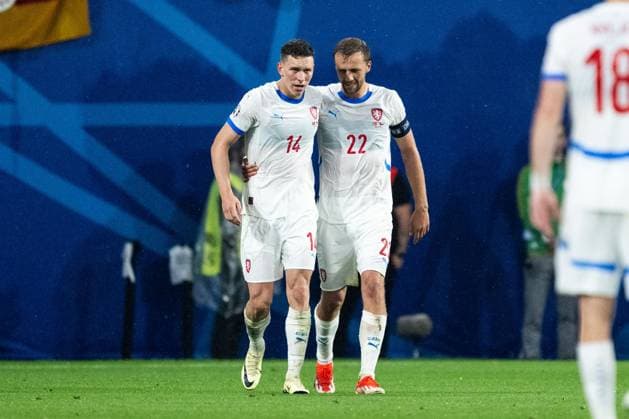 240618 Lukas Provod of Czech Republic celebrates with Tomas Soucek after 0-1 during the UEFA EURO, EM, Europameisterschaft,Fussball 2024 Football Championship match between Portugal and Czech Republic on June 18, 2024 in Leipzig. Photo: Mathias Bergeld BILDBYRAN kod MB MB0938 fotboll football soccer fotball fotbolls-em europamästerskap em uefa euro uefa european football championship euro 2024 portugal tjeckien czech republic bbeng jubel Copyright: MATHIASxBERGELD BB240618MB099