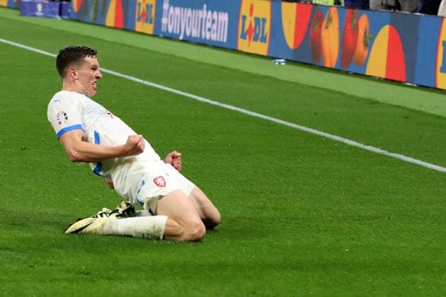 18.06.2024, xtgx, Fussball EM 2024, Portugal - Tschechien emspor, v.l. Torjubel nach dem Tor zum celebrating the goal celebrate 0: durch Lukas Provod (Tschechien) (DFL DFB REGULATIONS PROHIBIT ANY USE OF PHOTOGRAPHS as IMAGE SEQUENCES and or QUASI-VIDEO) Leipzig