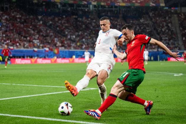 240618 Tomas Holes of Czech Republic and Diogo Jota of Portugal during the UEFA EURO, EM, Europameisterschaft,Fussball 2024 Football Championship match between Portugal and Czech Republic on June 18, 2024 in Leipzig. Photo: Mathias Bergeld BILDBYRAN kod MB MB0938 fotboll football soccer fotball fotbolls-em europamästerskap em uefa euro uefa european football championship euro 2024 portugal tjeckien czech republic bbeng Copyright: MATHIASxBERGELD BB240618MB117