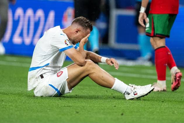 240618 Antonin Barak of Czech Republic in pain during the UEFA EURO, EM, Europameisterschaft,Fussball 2024 Football Championship match between Portugal and Czech Republic on June 18, 2024 in Leipzig. Photo: Mathias Bergeld BILDBYRAN kod MB MB0938 fotboll football soccer fotball fotbolls-em europamästerskap em uefa euro uefa european football championship euro 2024 portugal tjeckien czech republic bbeng skada Copyright: MATHIASxBERGELD BB240618MB119