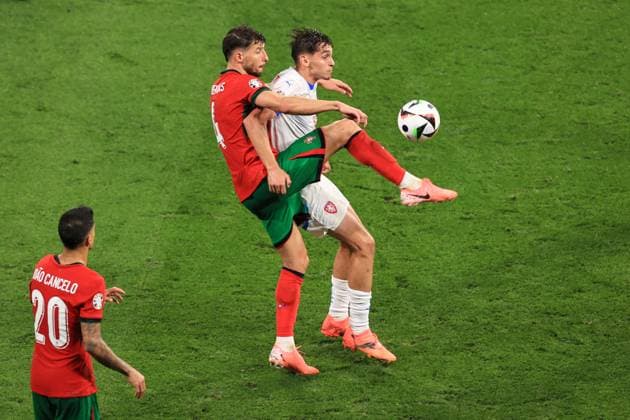 Football - UEFA EURO, EM, Europameisterschaft,Fussball 2024 - Group F - Portugal v Czech Republic 18th June 2024 - UEFA EURO 2024 - Group F - Portugal v Czech Republic - Ruben Dias of Portugal and Mojmir Chytil of Czech Republic - Photo: Simon Stacpoole Offside. Leipzig Germany Copyright: xSimonxStacpoolexOffside