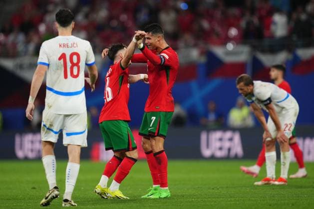 GER: Portugal v Czechia. UEFA EURO, EM, Europameisterschaft,Fussball 2024 Cristiano Ronaldo with Francisco Conceicao of Portugal during the UEFA Euro 2024 match between Portugal and Czechia, Group F, date 1, played at Red Bull Arena Stadium on June 18, 2024 in Leipzig, Germany. kpng Copyright: xBaguxBlancox xPRESSINPHOTOx PS_240618_POR_REP_050