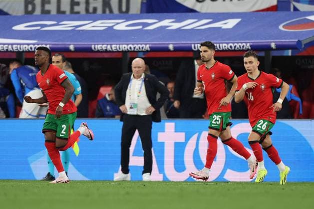 Leipzig Stadium Leipzig, Tuesday, June 18, 2024 UEFA EURO, EM, Europameisterschaft,Fussball 2024 Germany, Group F stage Matchday 1 Group F Portugal - Czechia, Nelson Semedo (Portugal), Pedro Neto (Portugal) und Francisco Conceicao (Portugal) wurden eingewechselt Copyright: JoaquimxFerreira